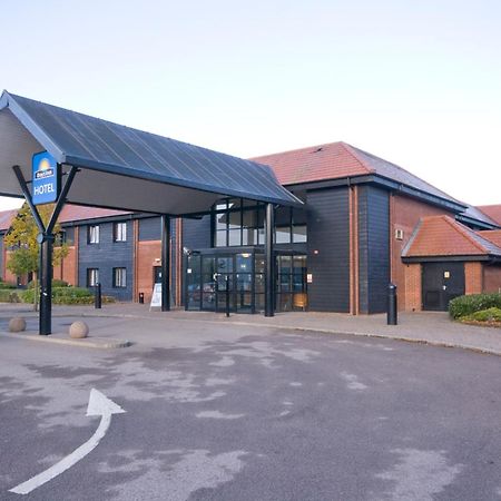 Days Inn Stevenage North Baldock Ngoại thất bức ảnh
