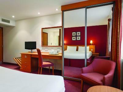 Days Inn Stevenage North Baldock Ngoại thất bức ảnh